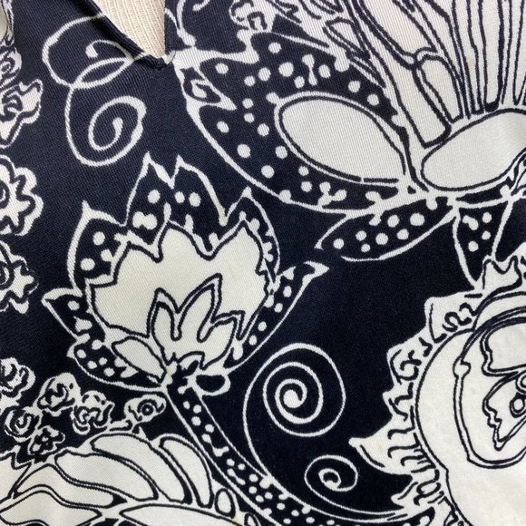 Vintage Black & White Floral Paisley V-Neck Shirt - Picture 5 of 7